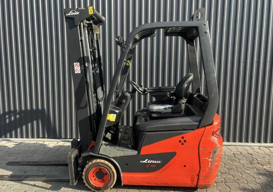 Linde E16C - Chariot élévateur électrique: photos 2 Linde E16C - Chariot élévateur électrique: photos 2
