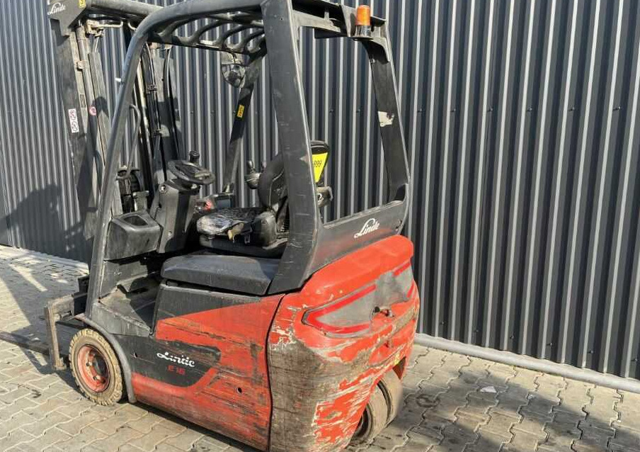 Linde E16C - Chariot élévateur électrique: photos 3 Linde E16C - Chariot élévateur électrique: photos 3
