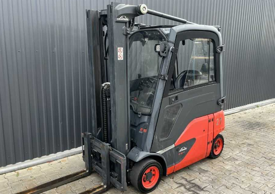 Linde E16P-02 - Chariot élévateur électrique: photos 1 Linde E16P-02 - Chariot élévateur électrique: photos 1