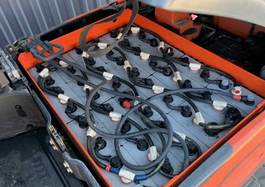 Chariot élévateur électrique Linde E16P-02: photos 7 Chariot élévateur électrique Linde E16P-02: photos 7