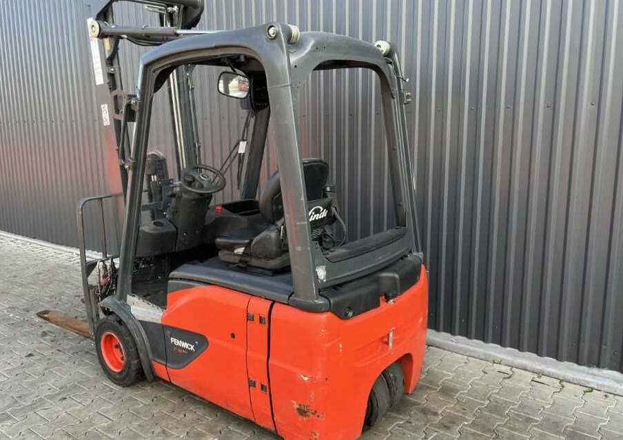 Linde E18-02 - Chariot élévateur électrique: photos 3 Linde E18-02 - Chariot élévateur électrique: photos 3