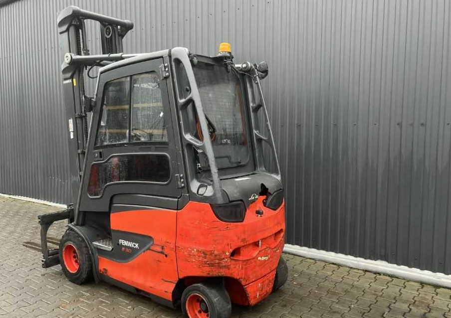 Linde E30H-01/600 - Chariot élévateur électrique: photos 3 Linde E30H-01/600 - Chariot élévateur électrique: photos 3