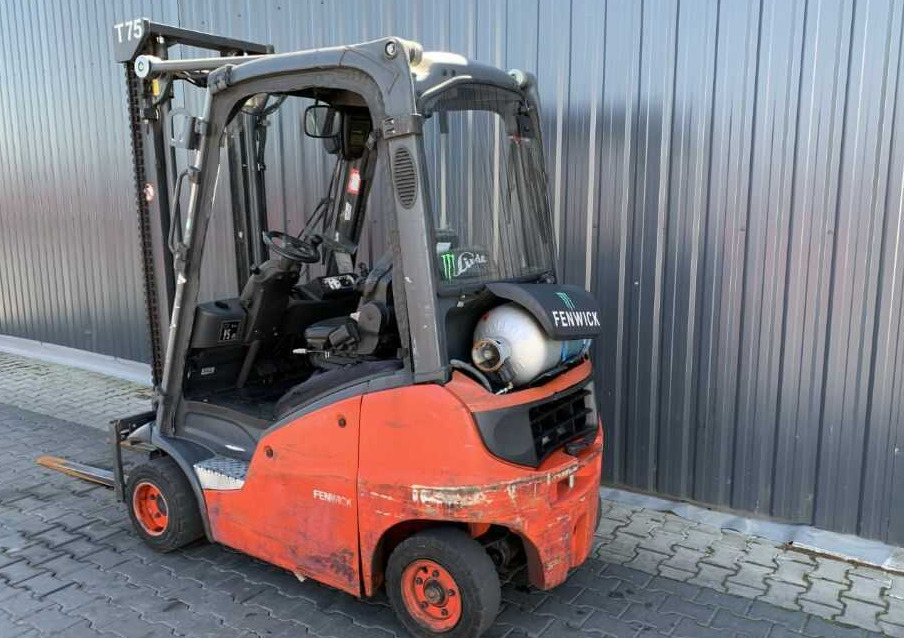Linde H16T-01 - Chariot élévateur à gaz: photos 3 Linde H16T-01 - Chariot élévateur à gaz: photos 3