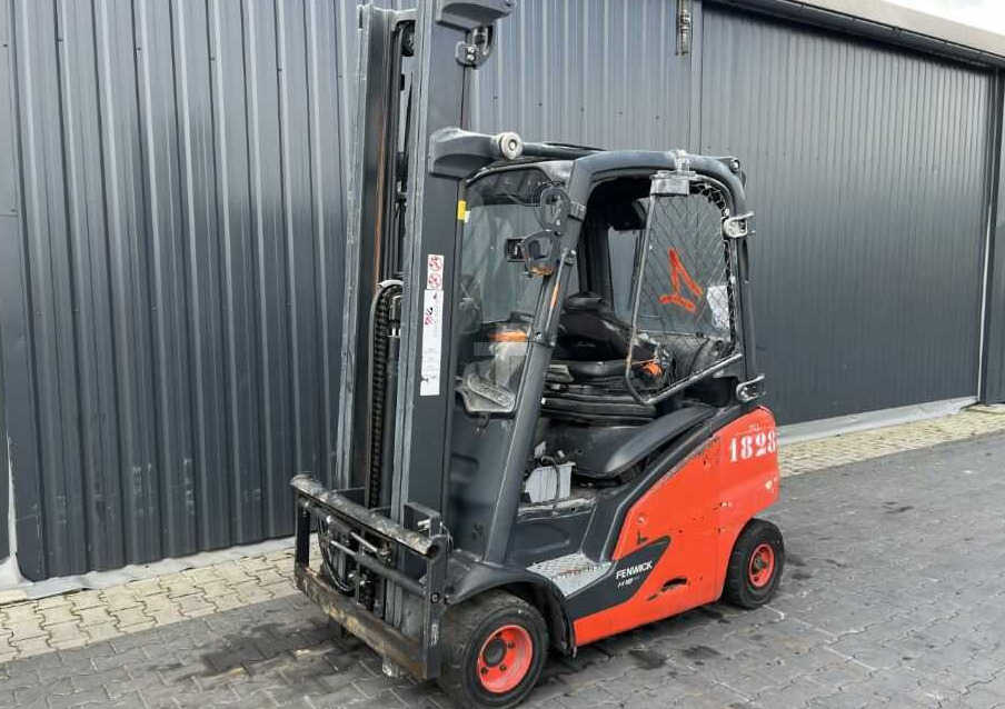 Linde H18T-01 - Chariot élévateur à gaz: photos 1 Linde H18T-01 - Chariot élévateur à gaz: photos 1
