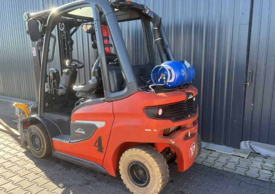 Linde H20T-01/600 - Chariot élévateur à gaz: photos 3 Linde H20T-01/600 - Chariot élévateur à gaz: photos 3