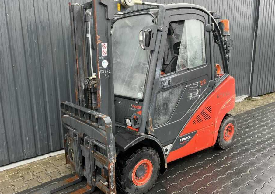 Linde H25T-02 - Chariot élévateur à gaz: photos 1 Linde H25T-02 - Chariot élévateur à gaz: photos 1