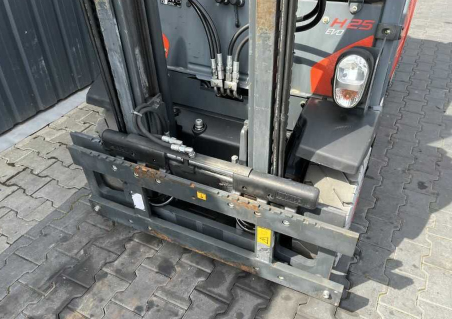 Chariot élévateur à gaz Linde H25T-02: photos 10