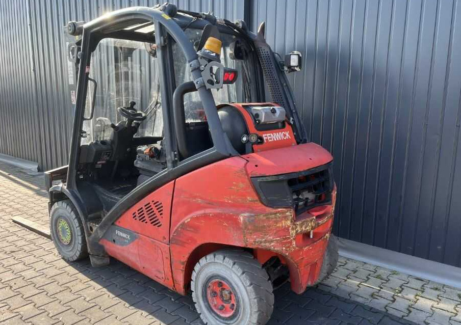 Linde H25T-02 - Chariot élévateur à gaz: photos 3 Linde H25T-02 - Chariot élévateur à gaz: photos 3