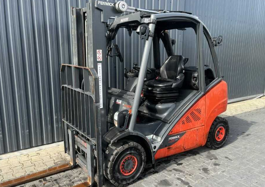 Linde H25T-02 - Chariot élévateur à gaz: photos 1 Linde H25T-02 - Chariot élévateur à gaz: photos 1