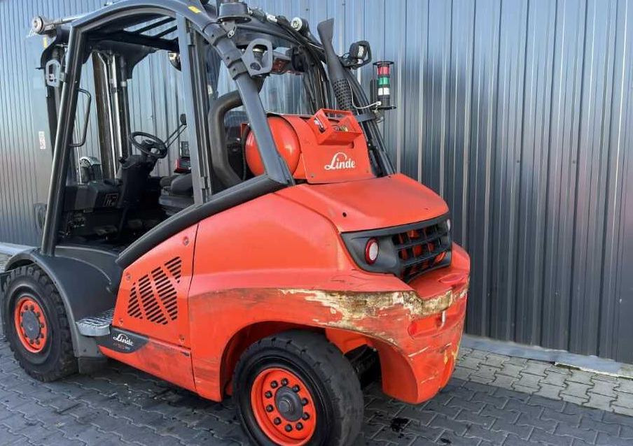 Linde H50T-02/600 - Chariot élévateur à gaz: photos 3 Linde H50T-02/600 - Chariot élévateur à gaz: photos 3