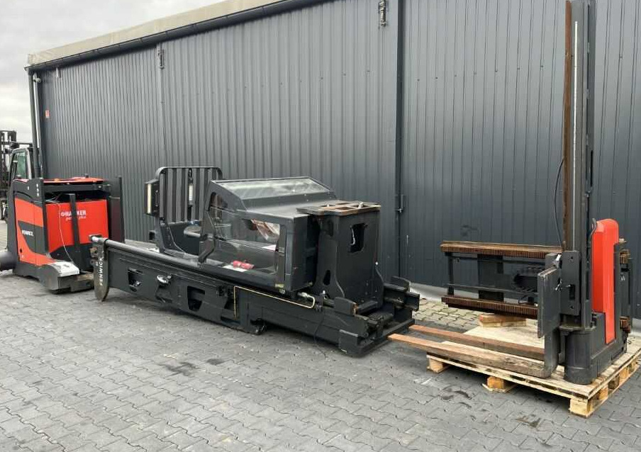 Linde K - Préparateur de commandes: photos 3 Linde K - Préparateur de commandes: photos 3