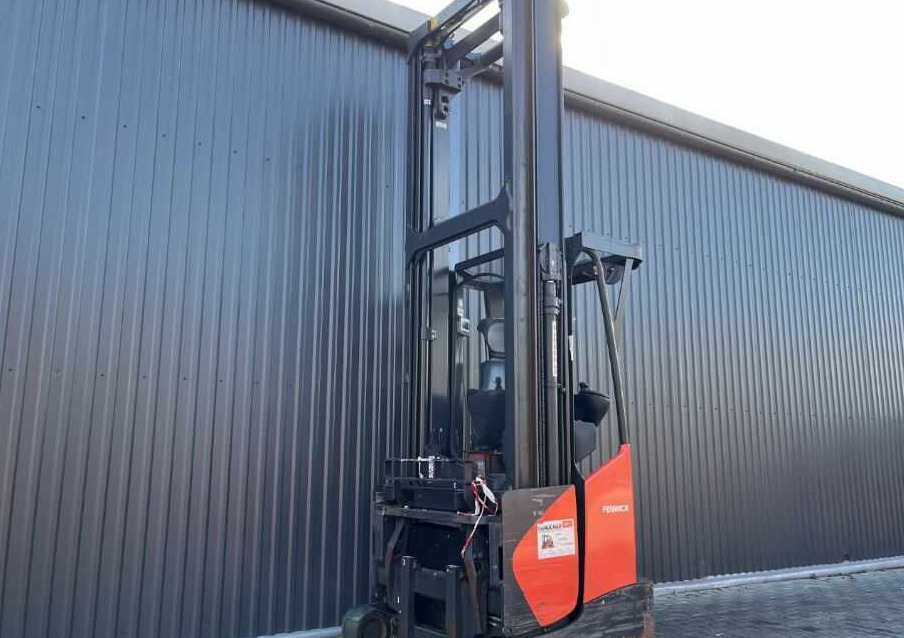 Linde R14X - Chariot à mât rétractable: photos 1 Linde R14X - Chariot à mât rétractable: photos 1
