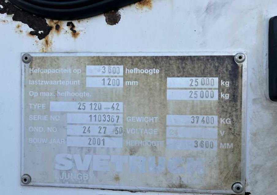 Svetruck 25120-42 - Chariot élévateur diesel: photos 4 Svetruck 25120-42 - Chariot élévateur diesel: photos 4