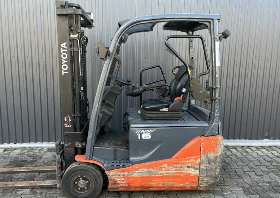 Toyota 8FBE16T - Chariot élévateur électrique: photos 2 Toyota 8FBE16T - Chariot élévateur électrique: photos 2