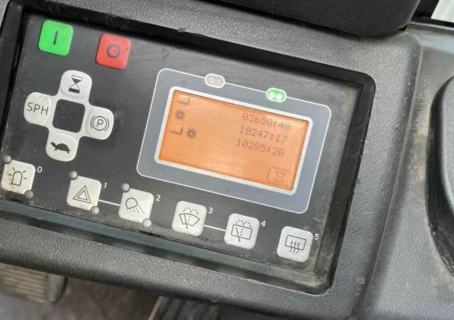 Toyota 8FBE16T - Chariot élévateur électrique: photos 5 Toyota 8FBE16T - Chariot élévateur électrique: photos 5