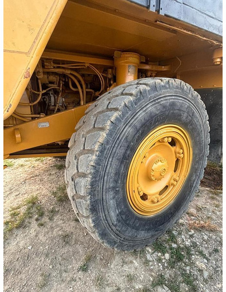 Caterpillar 769D - Tombereau: photos 3 Caterpillar 769D - Tombereau: photos 3