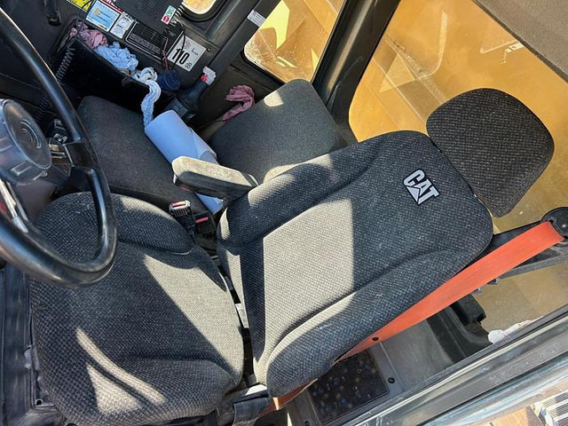 Caterpillar 771D - Tombereau: photos 5 Caterpillar 771D - Tombereau: photos 5