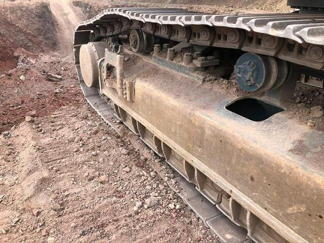 Hyundai HX520L - Pelle sur chenille: photos 3 Hyundai HX520L - Pelle sur chenille: photos 3