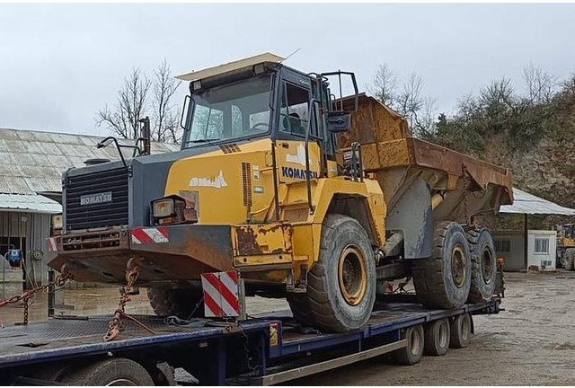 Komatsu HM300-2 - Tombereau: photos 1 Komatsu HM300-2 - Tombereau: photos 1