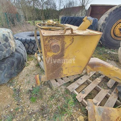 Caterpillar HG/08 VERIN BENNE 769C 769D 771C 771D - - Pièces de rechange: photos 5 Caterpillar HG/08 VERIN BENNE 769C 769D 771C 771D - - Pièces de rechange: photos 5