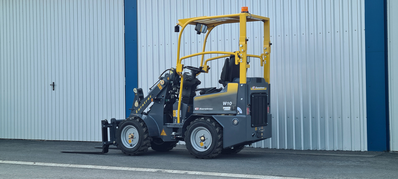 Eurotrac W10 Radlader Hoflader  - Valet de ferme: photos 2 Eurotrac W10 Radlader Hoflader  - Valet de ferme: photos 2