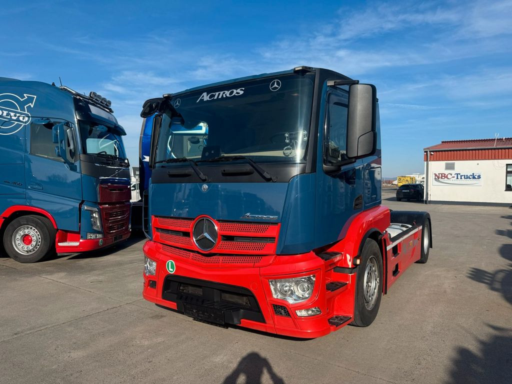 Mercedes-Benz ACTROS 1843 * AUTOTRANSPORTER * LEDER * ACC * - Tracteur routier: photos 2 Mercedes-Benz ACTROS 1843 * AUTOTRANSPORTER * LEDER * ACC * - Tracteur routier: photos 2