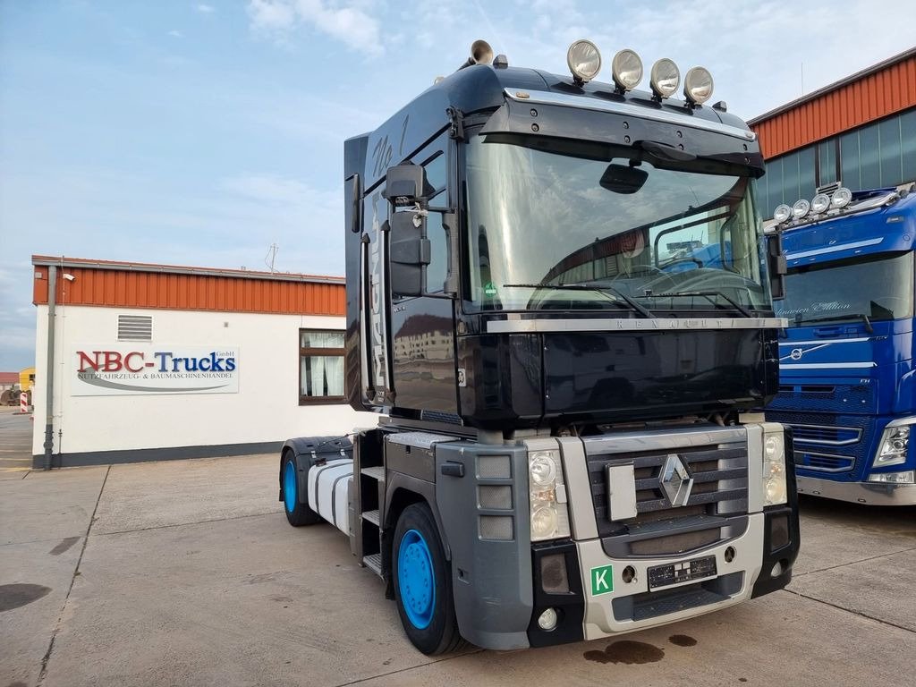Renault MAGNUM DXI 500 * AUTOMATIK * TEMPOMAT * 2x TANK - Tracteur routier: photos 3 Renault MAGNUM DXI 500 * AUTOMATIK * TEMPOMAT * 2x TANK - Tracteur routier: photos 3