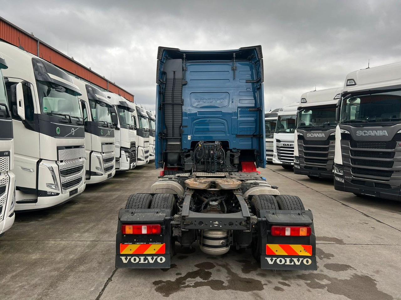 Volvo FH 460 * ACC * ALCOA *LEDER* RETAR * 1 HAND * - Tracteur routier: photos 5 Volvo FH 460 * ACC * ALCOA *LEDER* RETAR * 1 HAND * - Tracteur routier: photos 5