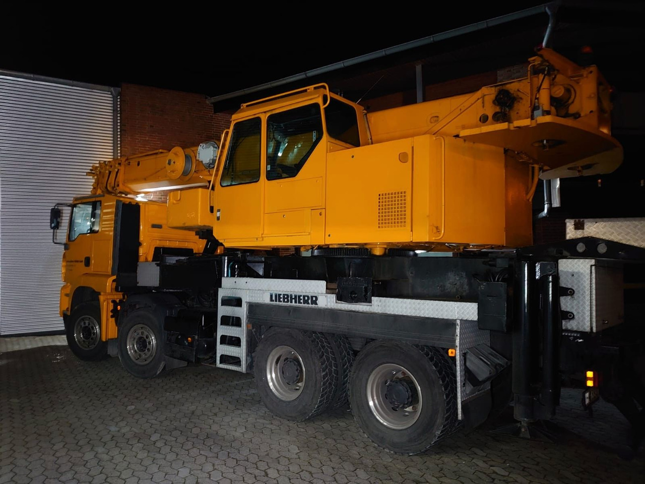 MAN 35.390 LTF 1030-1035-1040 - Remorqueuse: photos 3 MAN 35.390 LTF 1030-1035-1040 - Remorqueuse: photos 3
