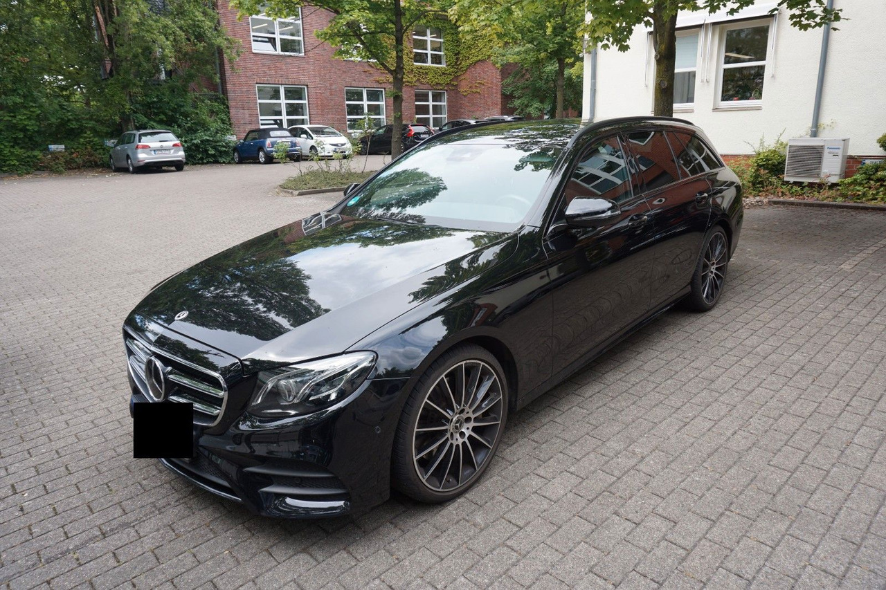 Mercedes-Benz E 450 4MATIC T AVANTGARDE Autom. - Voiture break: photos 1 Mercedes-Benz E 450 4MATIC T AVANTGARDE Autom. - Voiture break: photos 1
