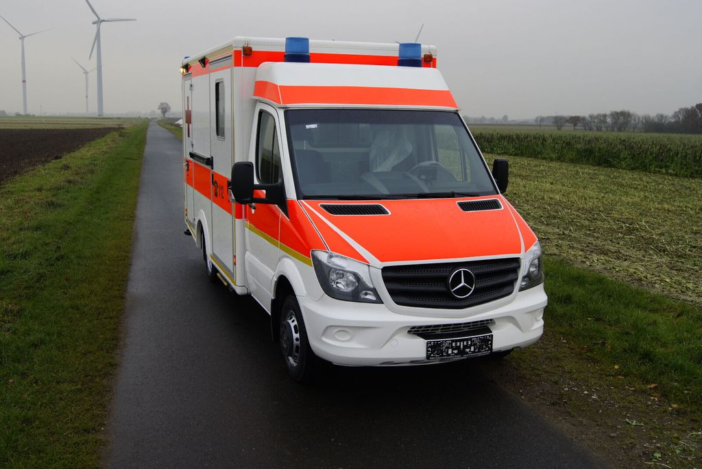 Mercedes-Benz Sprinter 516 // inkl. 1 Jahr Garantie Mercedes-Benz Sprinter 516 // inkl. 1 Jahr Garantie - Ambulance: photos 2 Mercedes-Benz Sprinter 516 // inkl. 1 Jahr Garantie Mercedes-Benz Sprinter 516 // inkl. 1 Jahr Garantie - Ambulance: photos 2