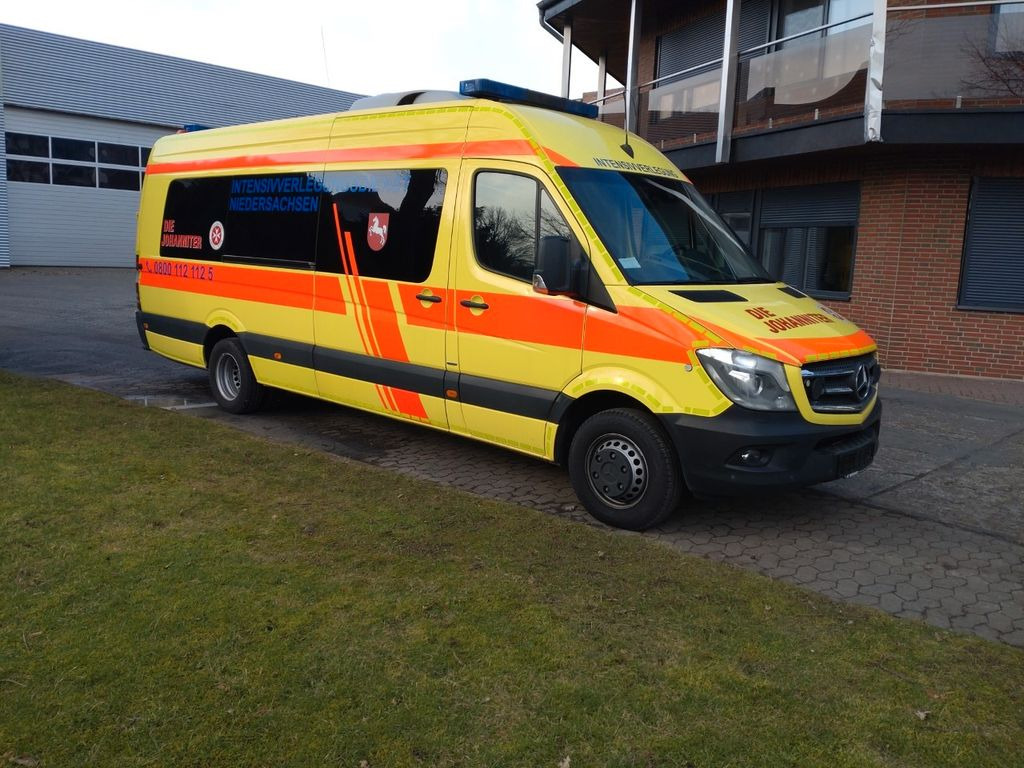 Mercedes-Benz Sprinter ITW RTW 519 2x on Stock Mercedes-Benz Sprinter ITW RTW 519 2x on Stock - Ambulance: photos 4 Mercedes-Benz Sprinter ITW RTW 519 2x on Stock Mercedes-Benz Sprinter ITW RTW 519 2x on Stock - Ambulance: photos 4