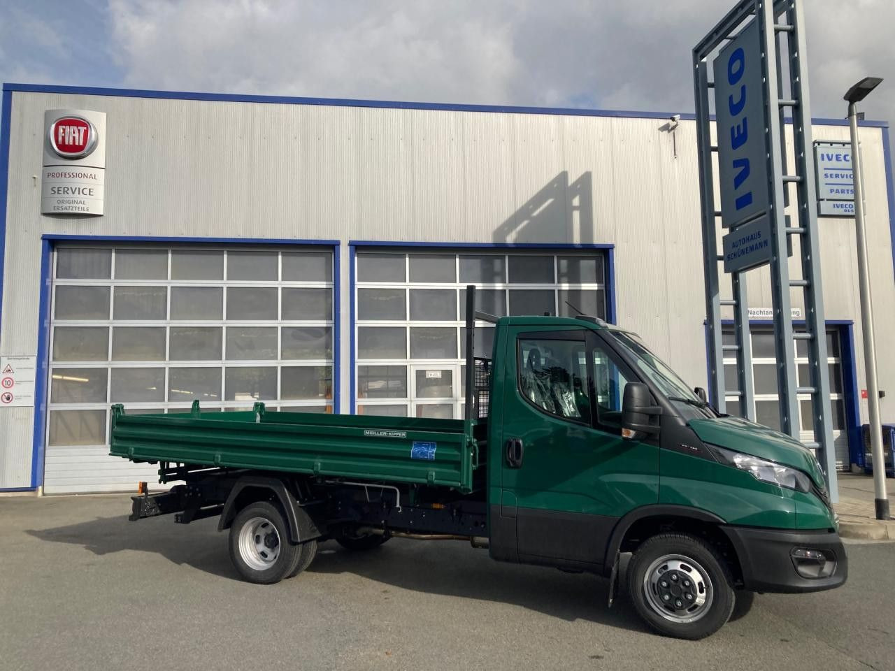 Iveco Daily 50C18H Iveco Daily 50C18H Euro6 Klima AHK ZV - Utilitaire benne: photos 4 Iveco Daily 50C18H Iveco Daily 50C18H Euro6 Klima AHK ZV - Utilitaire benne: photos 4