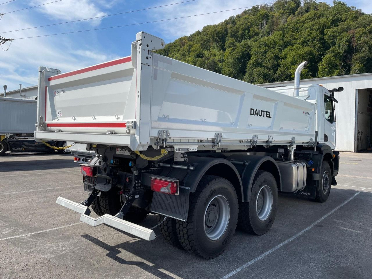 Iveco X-Way AD300X54Z HR OFF - Camion benne: photos 3 Iveco X-Way AD300X54Z HR OFF - Camion benne: photos 3
