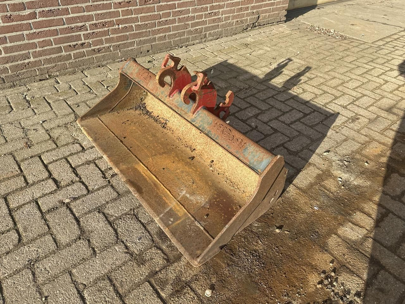 Bakkenset CW 05 - Godet pour Pelle: photos 3 Bakkenset CW 05 - Godet pour Pelle: photos 3