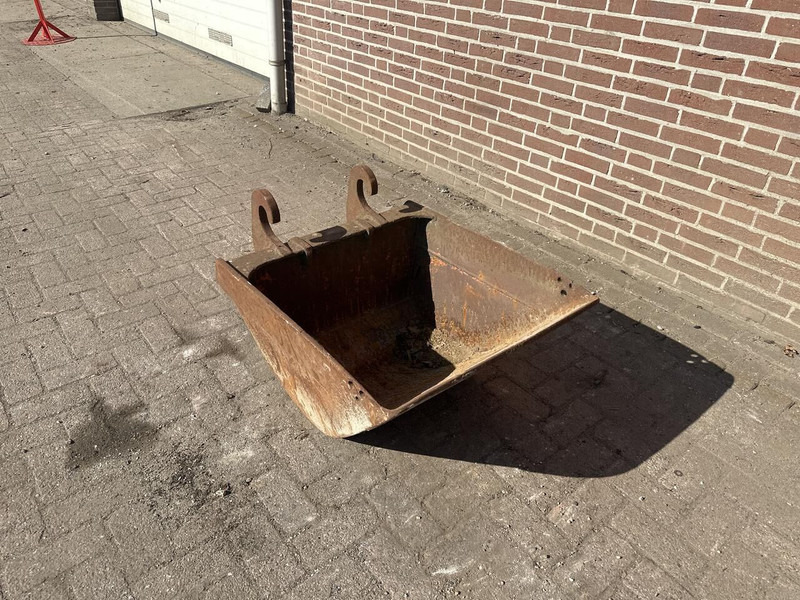 CW 10 - Godet pour Engins de chantier: photos 2 CW 10 - Godet pour Engins de chantier: photos 2