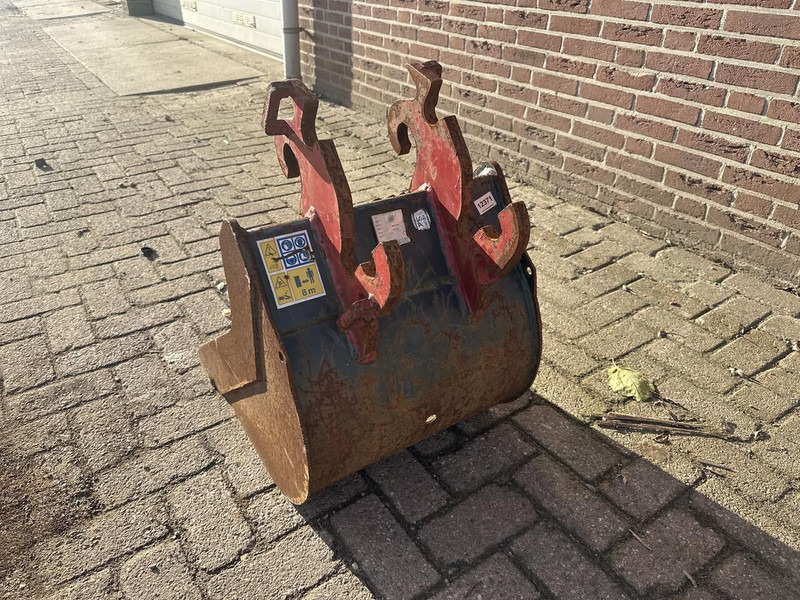 CW05 - Godet pour Pelle: photos 3 CW05 - Godet pour Pelle: photos 3