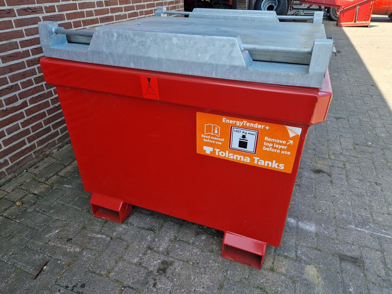 Diesel tank/ IBC - Cuve de stockage: photos 3 Diesel tank/ IBC - Cuve de stockage: photos 3