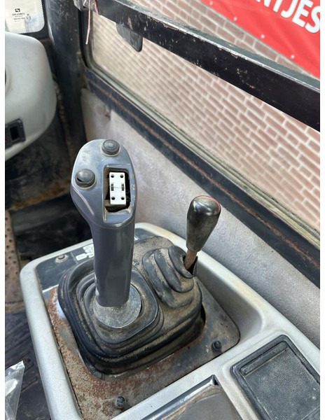 Chargeuse sur pneus Komatsu WA 90-5: photos 15