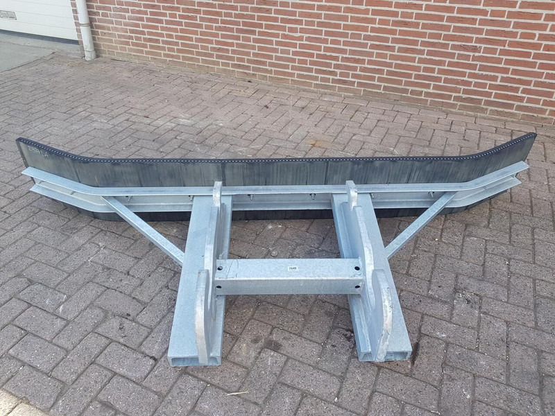 Rubberschuif /modderschuif CW 2/3 - Outils du sol: photos 2 Rubberschuif /modderschuif CW 2/3 - Outils du sol: photos 2