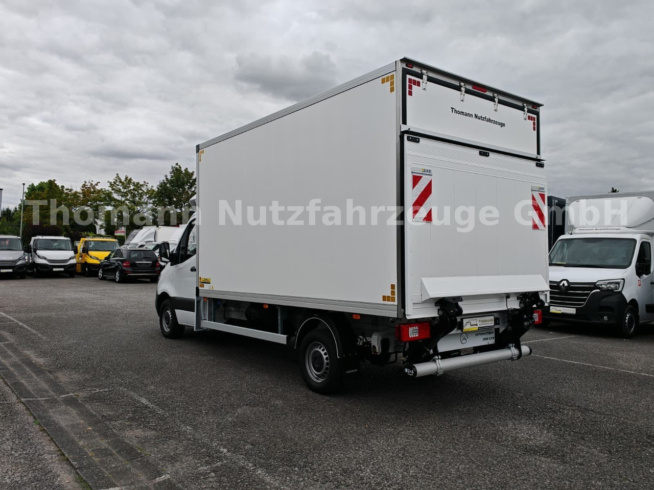 Mercedes-Benz Sprinter 319 CDI Kühlkoffer Xarios 300 LBW - Utilitaire frigorifique: photos 4 Mercedes-Benz Sprinter 319 CDI Kühlkoffer Xarios 300 LBW - Utilitaire frigorifique: photos 4