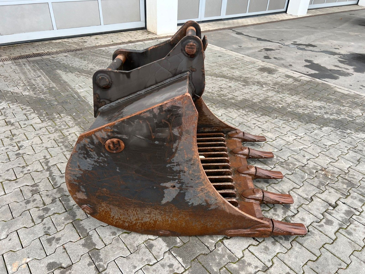 Henle K5S Sieblöffel / Löffel / OQ65 / 2020 - Godet pour pelle: photos 3 Henle K5S Sieblöffel / Löffel / OQ65 / 2020 - Godet pour pelle: photos 3