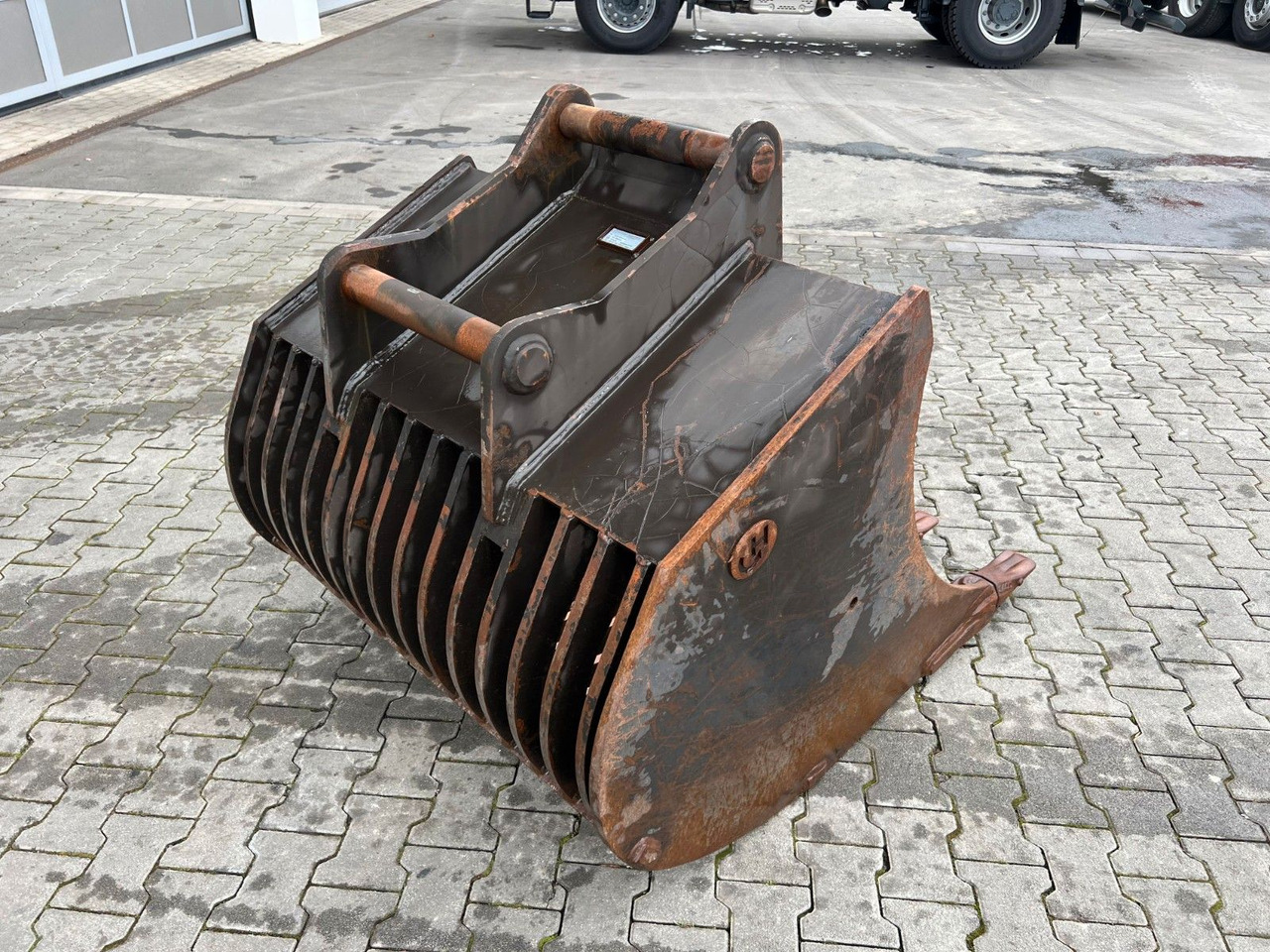 Henle K5S Sieblöffel / Löffel / OQ65 / 2020 - Godet pour pelle: photos 4 Henle K5S Sieblöffel / Löffel / OQ65 / 2020 - Godet pour pelle: photos 4