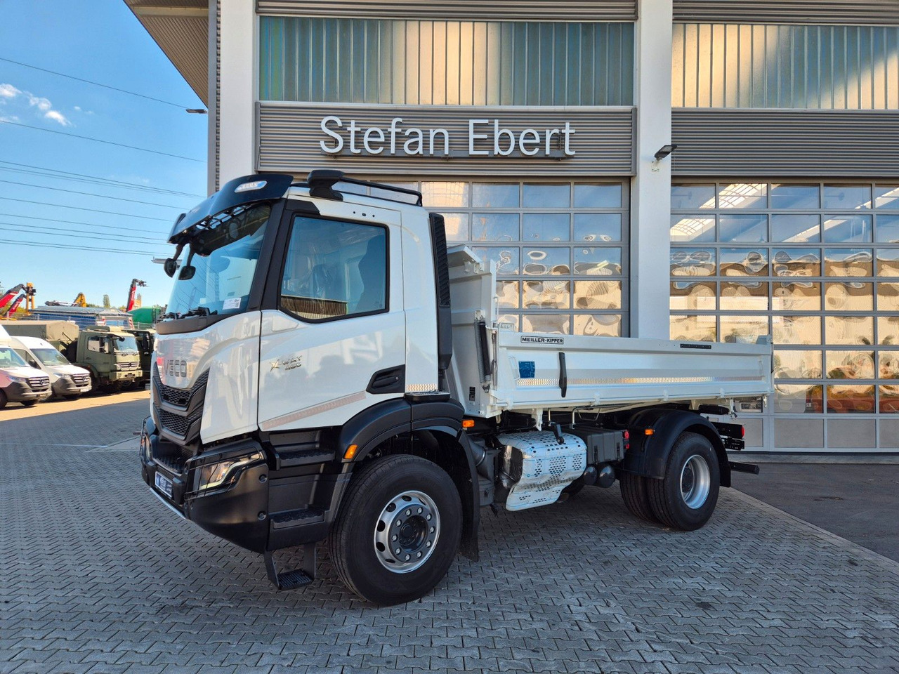 Iveco AD200X46 HR OFF Meiller 3-S.-Kipper *MirrorCam* - Camion benne: photos 4 Iveco AD200X46 HR OFF Meiller 3-S.-Kipper *MirrorCam* - Camion benne: photos 4
