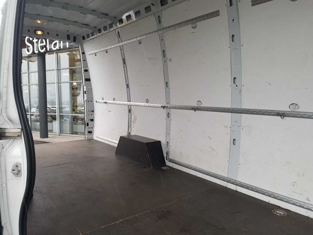 Fourgon utilitaire Iveco Daily 35 S16 A8 V *Klima*Automatik*L4.100mm* Iveco Daily 35 S16 A8 V *Klima*Automatik*L4.100mm*: photos 9