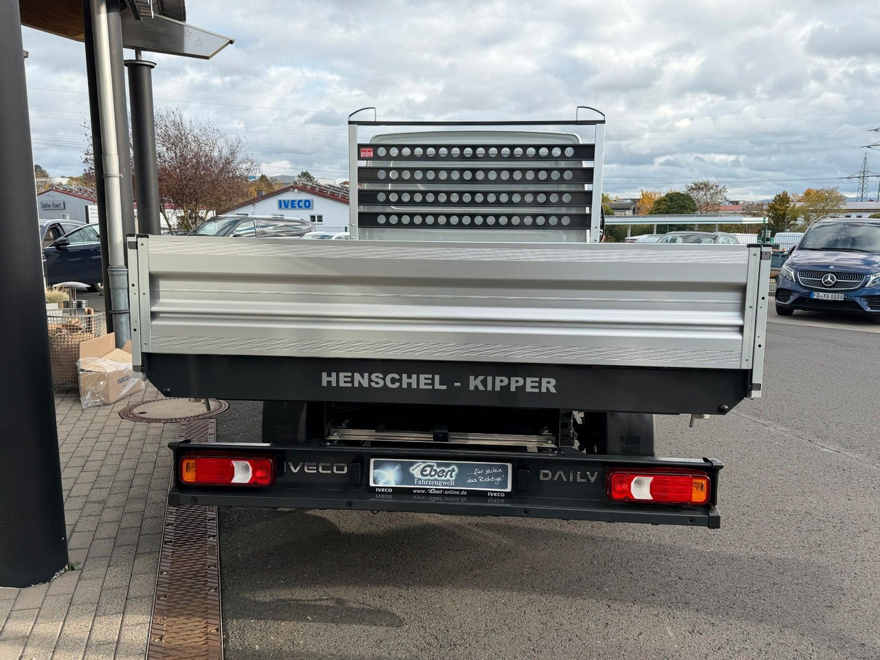 Iveco Daily 35S14 A8*R3.450mm*Automatik*Kamera*3Sitze* - Utilitaire benne: photos 5 Iveco Daily 35S14 A8*R3.450mm*Automatik*Kamera*3Sitze* - Utilitaire benne: photos 5
