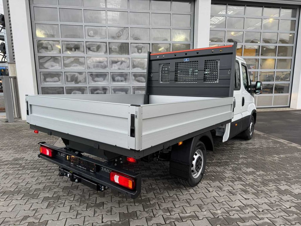 Iveco Daily 35S16 A8 Pritsche *7-Sitze*AHK*Automatik* Iveco Daily 35S16 A8 Pritsche *7-Sitze*AHK*Automatik* - Utilitaire plateau: photos 5 Iveco Daily 35S16 A8 Pritsche *7-Sitze*AHK*Automatik* Iveco Daily 35S16 A8 Pritsche *7-Sitze*AHK*Automatik* - Utilitaire plateau: photos 5