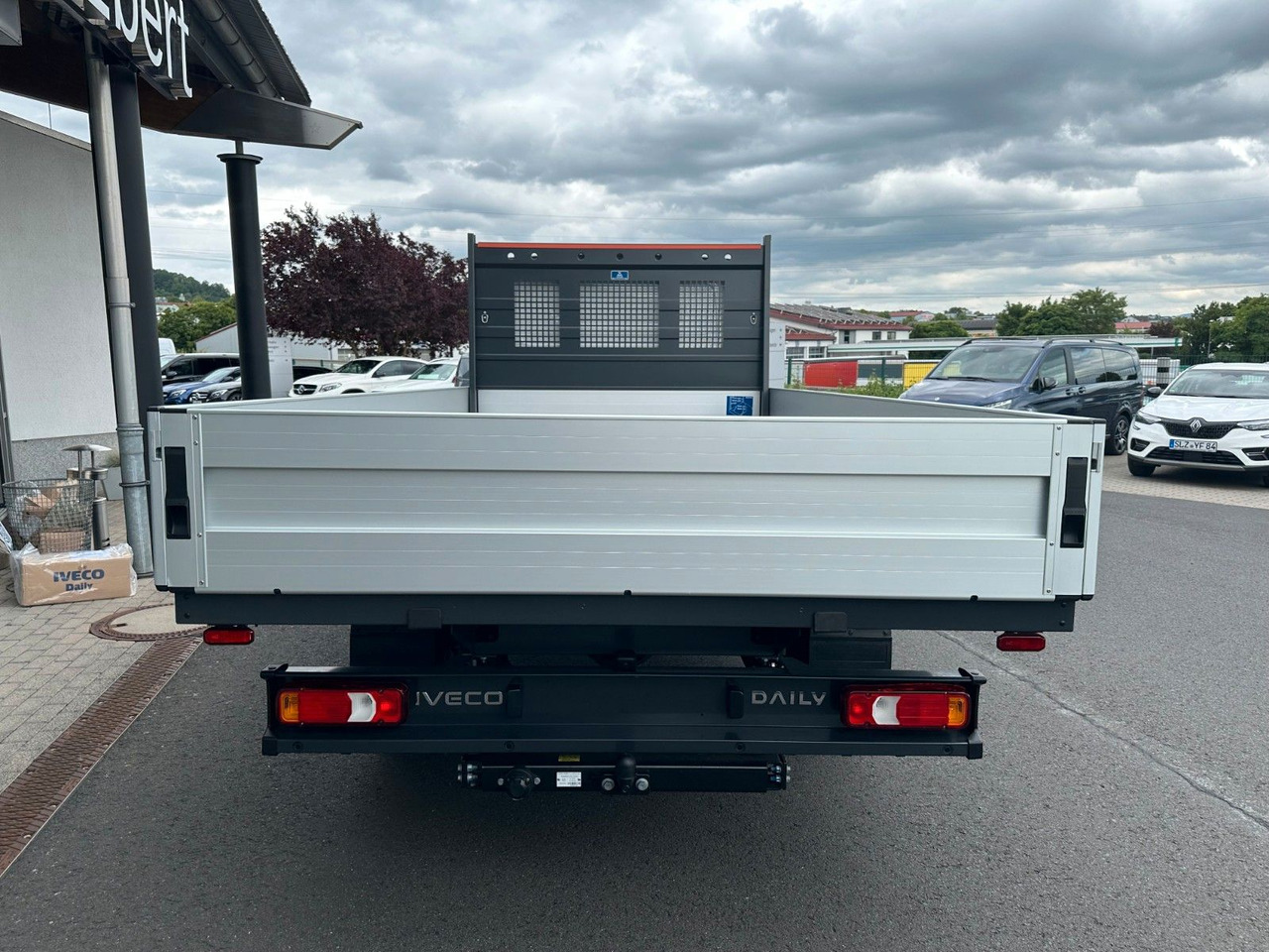 Iveco Daily 35S16 A8 *R.4100 mm*AHK*Kamera* 3x - Utilitaire plateau: photos 5 Iveco Daily 35S16 A8 *R.4100 mm*AHK*Kamera* 3x - Utilitaire plateau: photos 5
