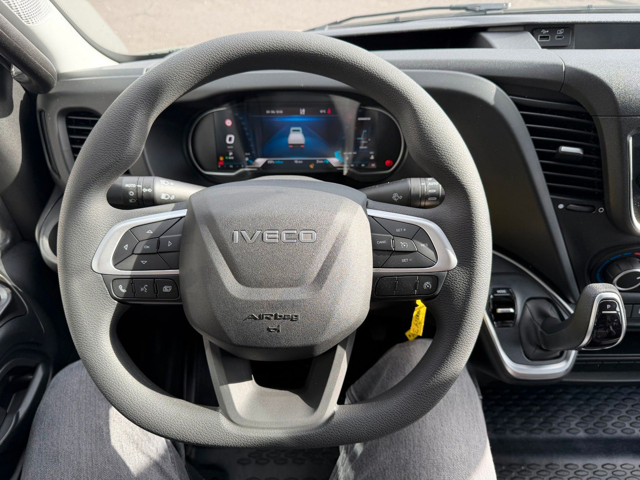 Utilitaire benne Iveco Daily 35S16 A8 *R3.450mm*Automatik*Klima* 3x: photos 11 Utilitaire benne Iveco Daily 35S16 A8 *R3.450mm*Automatik*Klima* 3x: photos 11