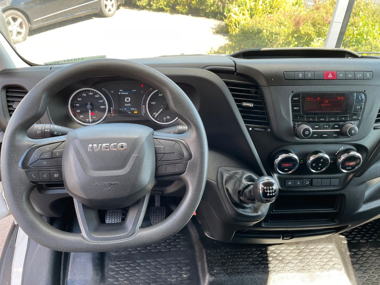 Fourgon grand volume Iveco Daily 35S16 *Koffer*LBW*Klima*: photos 9 Fourgon grand volume Iveco Daily 35S16 *Koffer*LBW*Klima*: photos 9